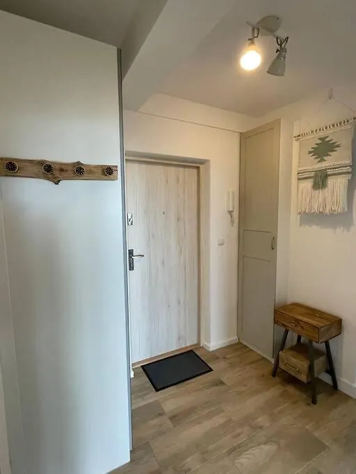 Apartament Pomaranczowy Apartment Warsaw Poland